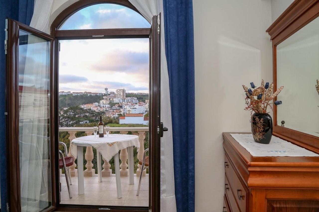 Quartos Da Tia Laura Nazaré Exteriör bild