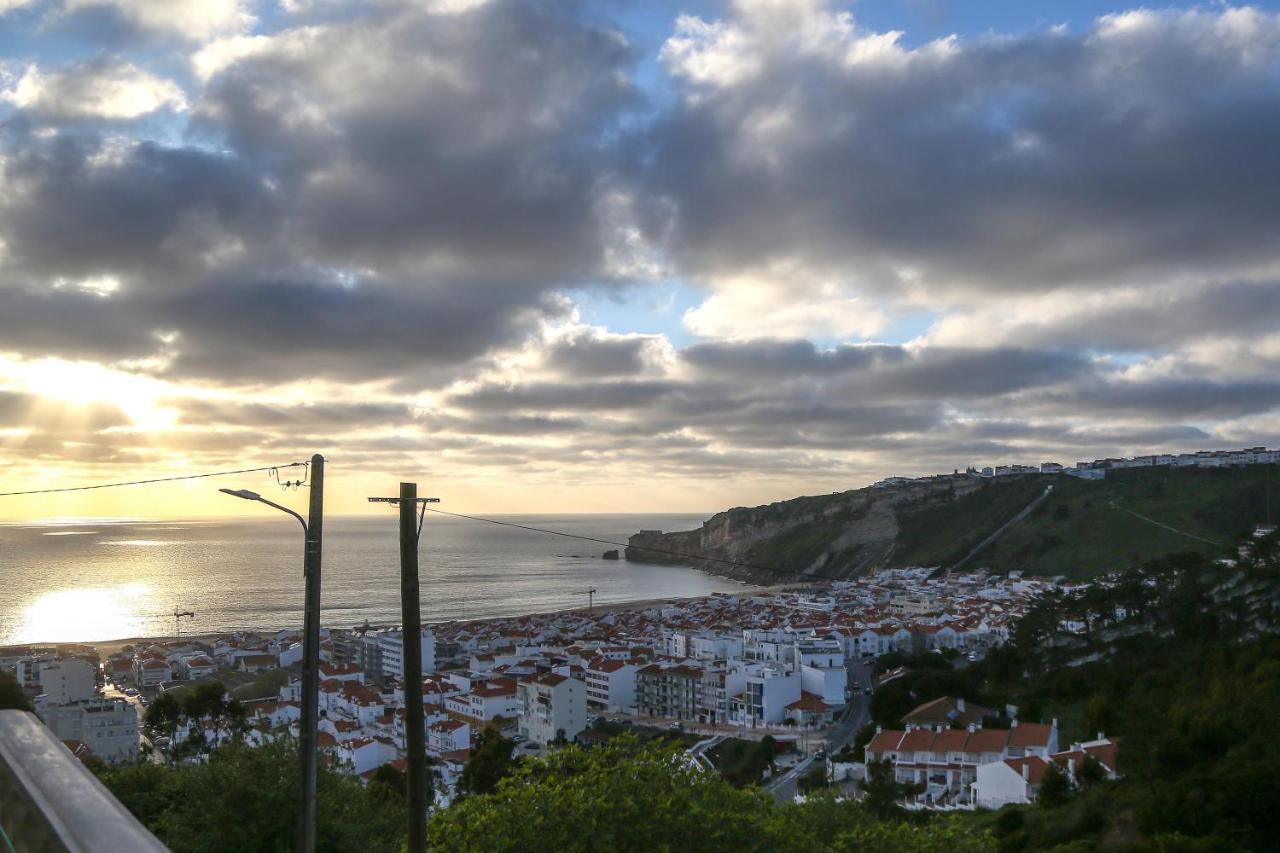 Quartos Da Tia Laura Nazaré Exteriör bild